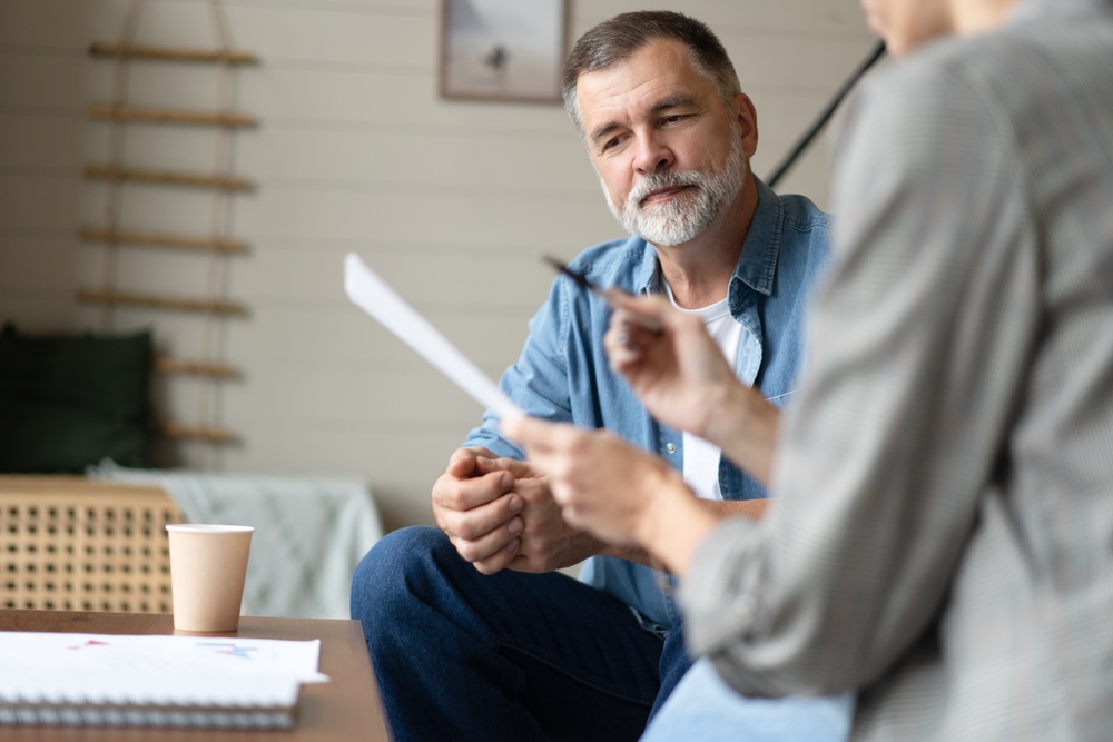 ¿A quién se atribuye el uso del domicilio familiar en caso de divorcio o de ruptura de la pareja?